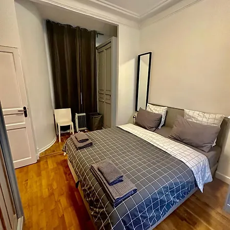 Charming 2 Bedroom With Huge Private Terrace Paris Extérieur photo